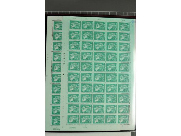 1973/74, postfrische Bogen-Sammlung der Ausgabe Aufbau in der DDR im Großformat, dabei überkompletter Druckbogensatz mit FN 1