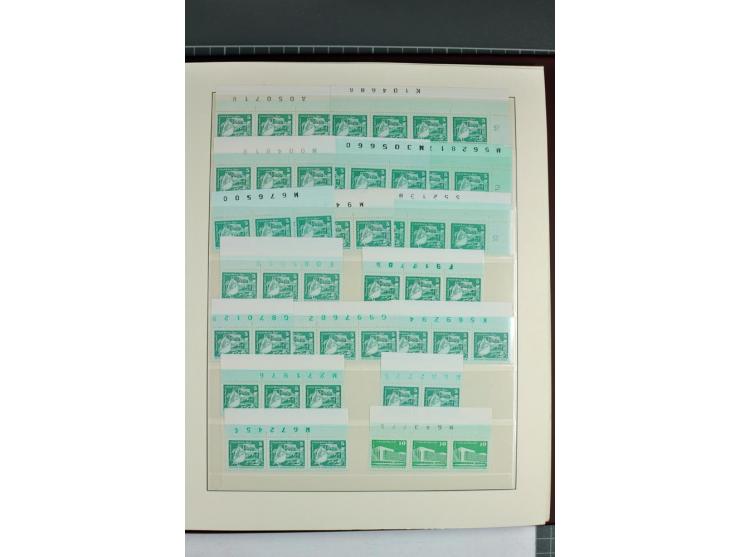 1973/81, postfrische Spezialsammlung der Ausgabe Aufbau in der DDR im Großformat und Kleinformat, dabei Typen, Papiersorten, 
