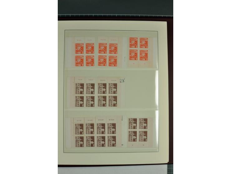 1973/81, postfrische Spezialsammlung der Ausgabe Aufbau in der DDR im Großformat und Kleinformat, dabei Typen, Papiersorten, 