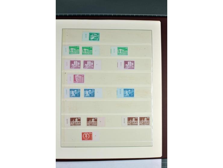 1973/81, postfrische Spezialsammlung der Ausgabe Aufbau in der DDR im Großformat und Kleinformat, dabei Typen, Papiersorten, 