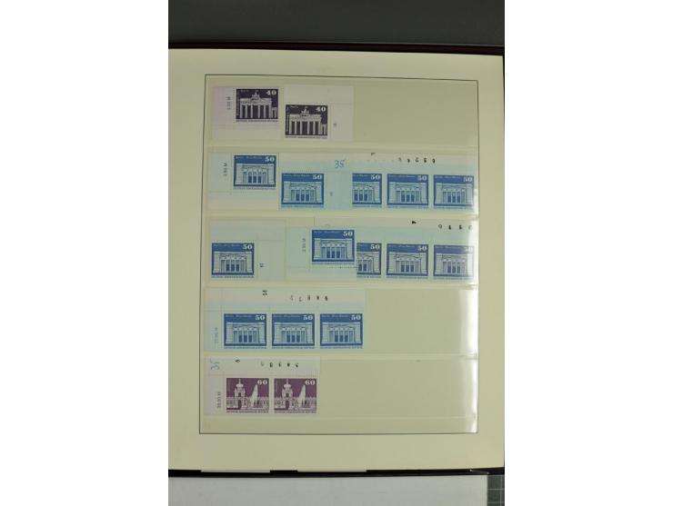 1973/81, postfrische Spezialsammlung der Ausgabe Aufbau in der DDR im Großformat und Kleinformat, dabei Typen, Papiersorten, 
