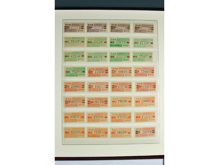DIENSTMARKEN: 1954/65, postfrische Sammlung mit Mi.-Nr. A 1-17 einheitlich aus der linken oberen Bogenecke, 22xI XII, 29-33y,