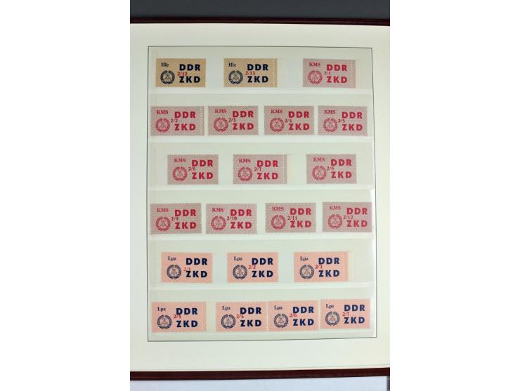 DIENSTMARKEN: 1954/65, postfrische Sammlung mit Mi.-Nr. A 1-17 einheitlich aus der linken oberen Bogenecke, 22xI XII, 29-33y,
