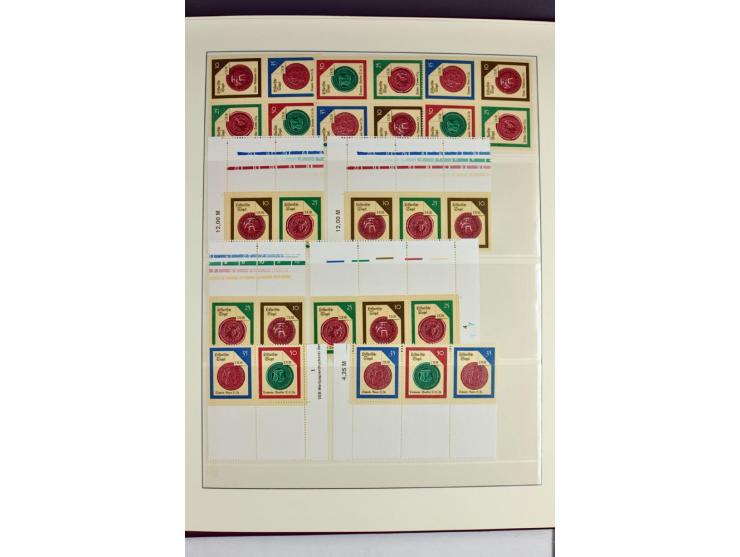 1953/90, überkomplette postfrische Zusammendruck-Sammlung, dabei auch aus Blocks und Kleinbogen ab Marx gezähnt und geschnitt