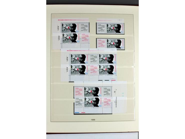 1953/90, überkomplette postfrische Zusammendruck-Sammlung, dabei auch aus Blocks und Kleinbogen ab Marx gezähnt und geschnitt