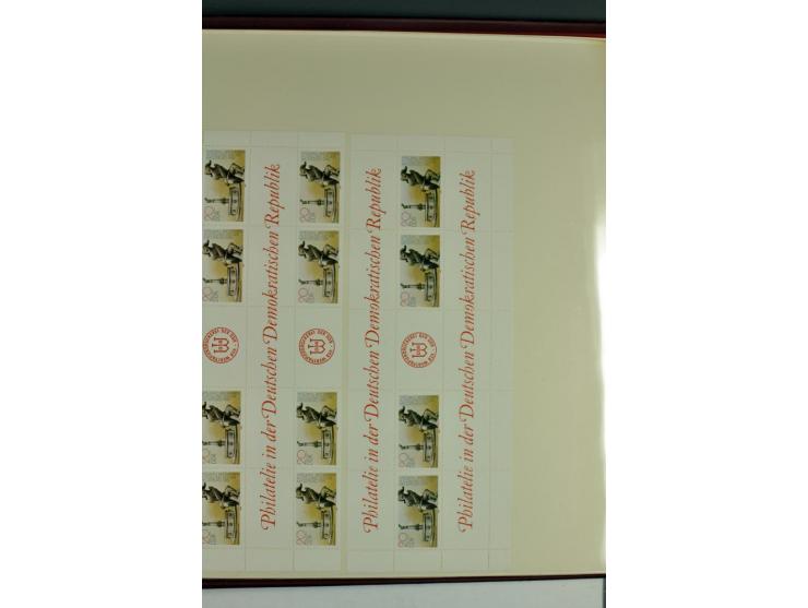 1953/90, überkomplette postfrische Zusammendruck-Sammlung, dabei auch aus Blocks und Kleinbogen ab Marx gezähnt und geschnitt