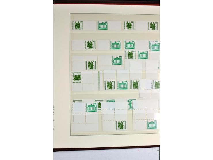 1953/90, überkomplette postfrische Zusammendruck-Sammlung, dabei auch aus Blocks und Kleinbogen ab Marx gezähnt und geschnitt