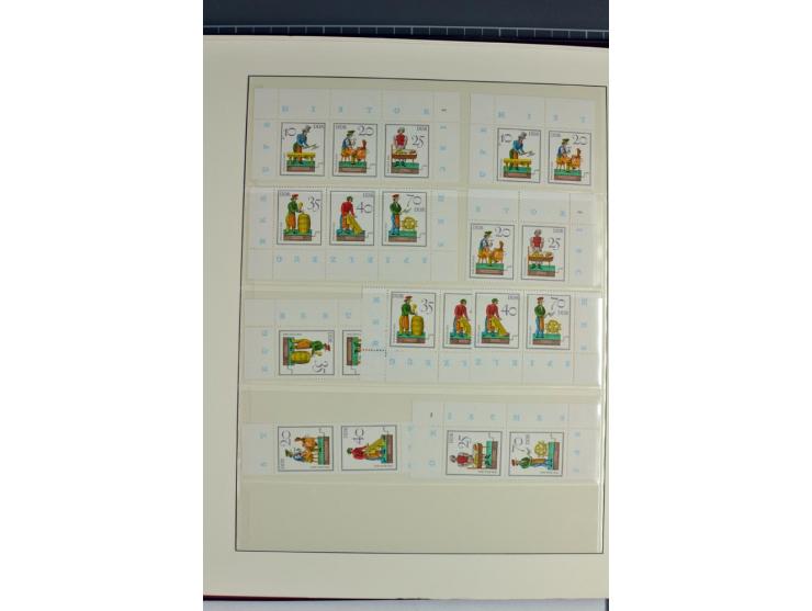 1953/90, überkomplette postfrische Zusammendruck-Sammlung, dabei auch aus Blocks und Kleinbogen ab Marx gezähnt und geschnitt