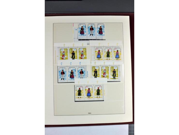 1953/90, überkomplette postfrische Zusammendruck-Sammlung, dabei auch aus Blocks und Kleinbogen ab Marx gezähnt und geschnitt