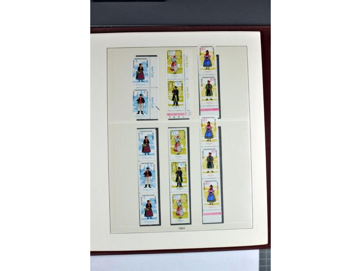 1953/90, überkomplette postfrische Zusammendruck-Sammlung, dabei auch aus Blocks und Kleinbogen ab Marx gezähnt und geschnitt
