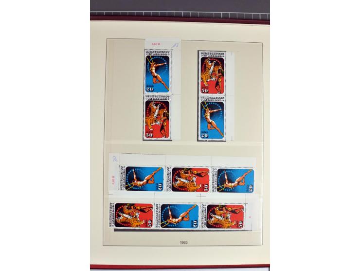 1953/90, überkomplette postfrische Zusammendruck-Sammlung, dabei auch aus Blocks und Kleinbogen ab Marx gezähnt und geschnitt