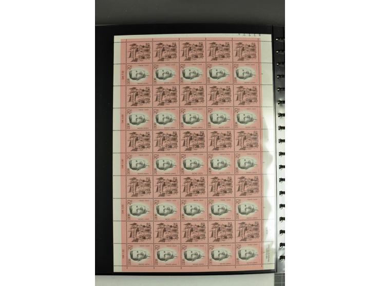 1959/90, umfangreiche postfrische Sammlung der Zusammendruck-Bogen nach Formnummern und Rand-Varianten spezialisiert, dabei D