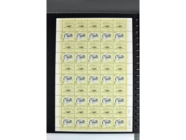 1959/90, umfangreiche postfrische Sammlung der Zusammendruck-Bogen nach Formnummern und Rand-Varianten spezialisiert, dabei D