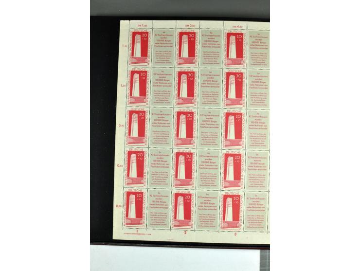 1959/90, umfangreiche postfrische Sammlung der Zusammendruck-Bogen nach Formnummern und Rand-Varianten spezialisiert, dabei D