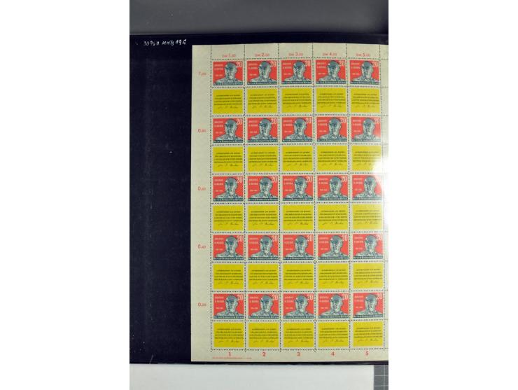 1959/90, umfangreiche postfrische Sammlung der Zusammendruck-Bogen nach Formnummern und Rand-Varianten spezialisiert, dabei D