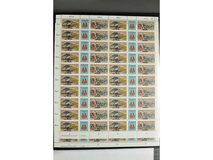 1959/90, umfangreiche postfrische Sammlung der Zusammendruck-Bogen nach Formnummern und Rand-Varianten spezialisiert, dabei D