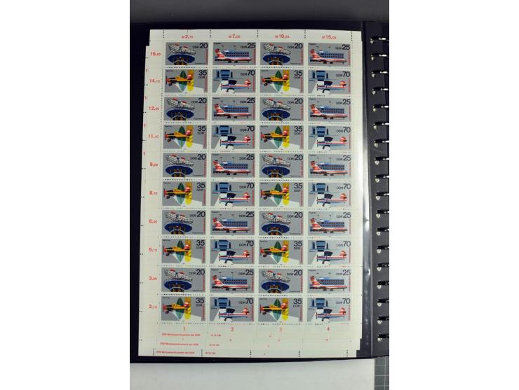 1959/90, umfangreiche postfrische Sammlung der Zusammendruck-Bogen nach Formnummern und Rand-Varianten spezialisiert, dabei D