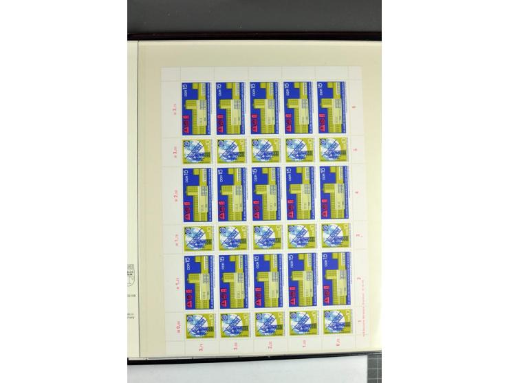 1959/90, umfangreiche postfrische Sammlung der Zusammendruck-Bogen nach Formnummern und Rand-Varianten spezialisiert, dabei D