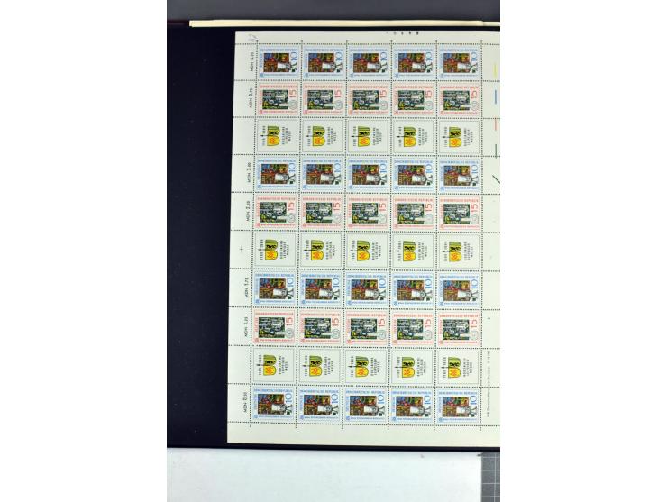 1959/90, umfangreiche postfrische Sammlung der Zusammendruck-Bogen nach Formnummern und Rand-Varianten spezialisiert, dabei D