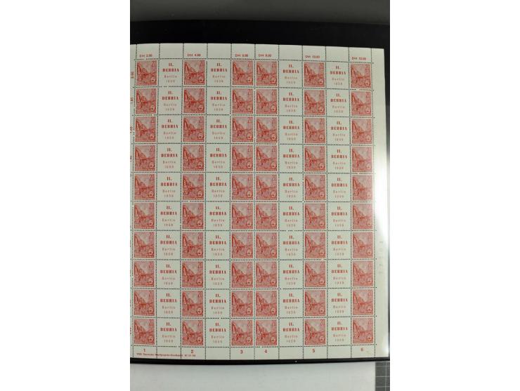 1959/90, umfangreiche postfrische Sammlung der Zusammendruck-Bogen nach Formnummern und Rand-Varianten spezialisiert, dabei D