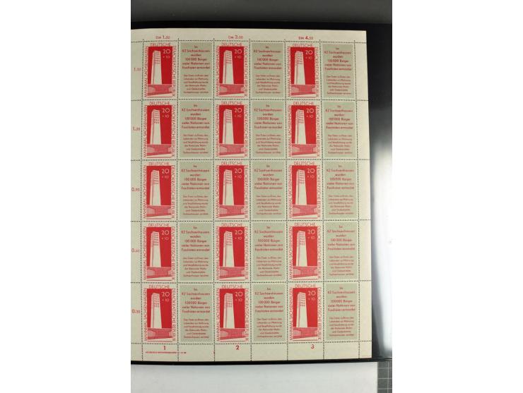 1959/90, umfangreiche postfrische Sammlung der Zusammendruck-Bogen nach Formnummern und Rand-Varianten spezialisiert, dabei D