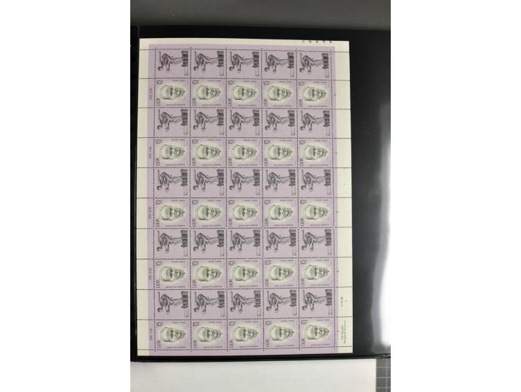 1959/90, umfangreiche postfrische Sammlung der Zusammendruck-Bogen nach Formnummern und Rand-Varianten spezialisiert, dabei D