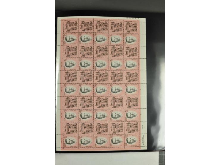 1959/90, umfangreiche postfrische Sammlung der Zusammendruck-Bogen nach Formnummern und Rand-Varianten spezialisiert, dabei D