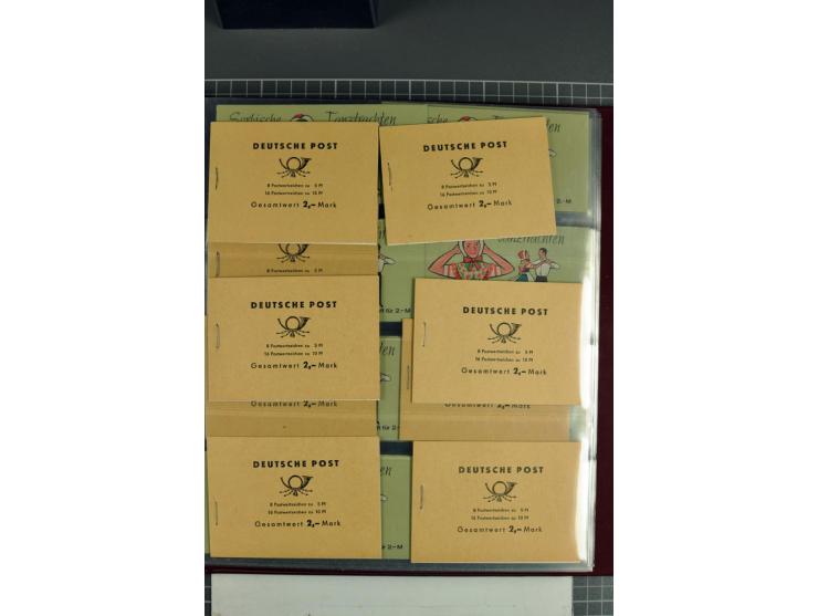 1955/90, postfrische Sammlung der Markenheftchen 1-10 mit verschiedenen Varianten, dabei MH 1 a1.1 bis 4, 1 a2.1 und a2.4, 1 