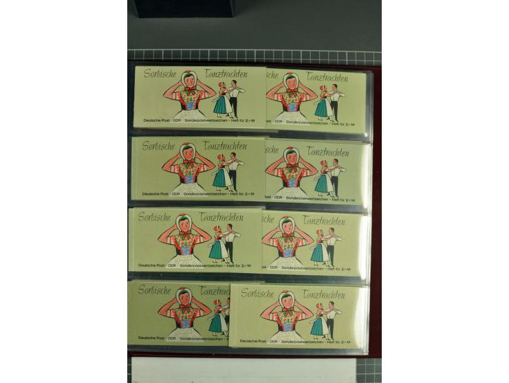 1955/90, postfrische Sammlung der Markenheftchen 1-10 mit verschiedenen Varianten, dabei MH 1 a1.1 bis 4, 1 a2.1 und a2.4, 1 