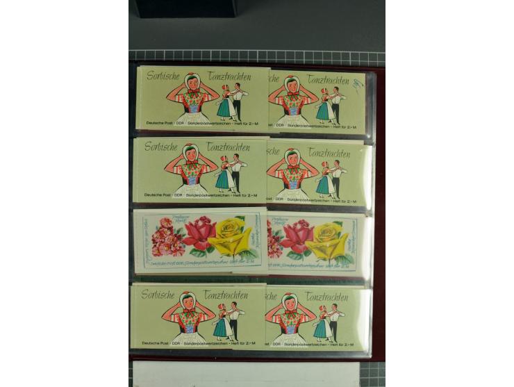 1955/90, postfrische Sammlung der Markenheftchen 1-10 mit verschiedenen Varianten, dabei MH 1 a1.1 bis 4, 1 a2.1 und a2.4, 1 