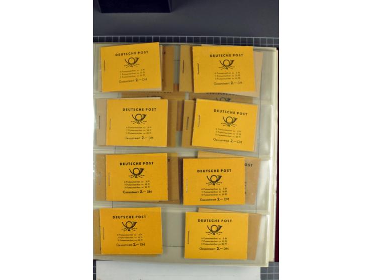 1955/90, postfrische Sammlung der Markenheftchen 1-10 mit verschiedenen Varianten, dabei MH 1 a1.1 bis 4, 1 a2.1 und a2.4, 1 