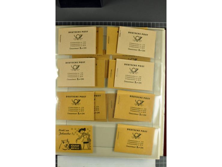 1955/90, postfrische Sammlung der Markenheftchen 1-10 mit verschiedenen Varianten, dabei MH 1 a1.1 bis 4, 1 a2.1 und a2.4, 1 