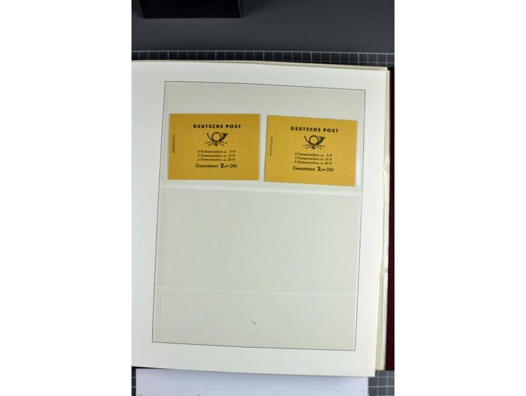 1955/90, postfrische Sammlung der Markenheftchen 1-10 mit verschiedenen Varianten, dabei MH 1 a1.1 bis 4, 1 a2.1 und a2.4, 1 