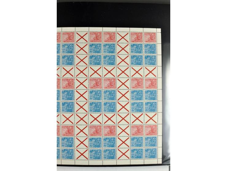 1955/90, postfrische Sammlung der Markenheftchenbogen 1-21 mit verschiedenen Zähnungs-Varianten und Plattenfehler, dabei MHB 
