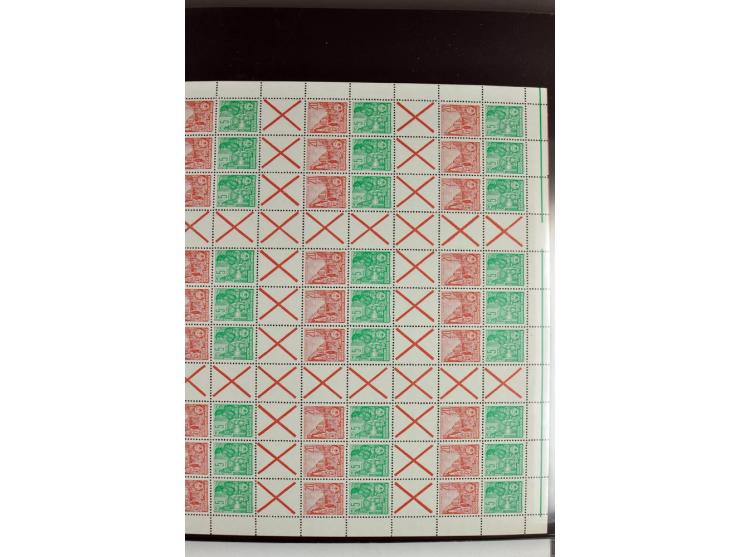 1955/90, postfrische Sammlung der Markenheftchenbogen 1-21 mit verschiedenen Zähnungs-Varianten und Plattenfehler, dabei MHB 