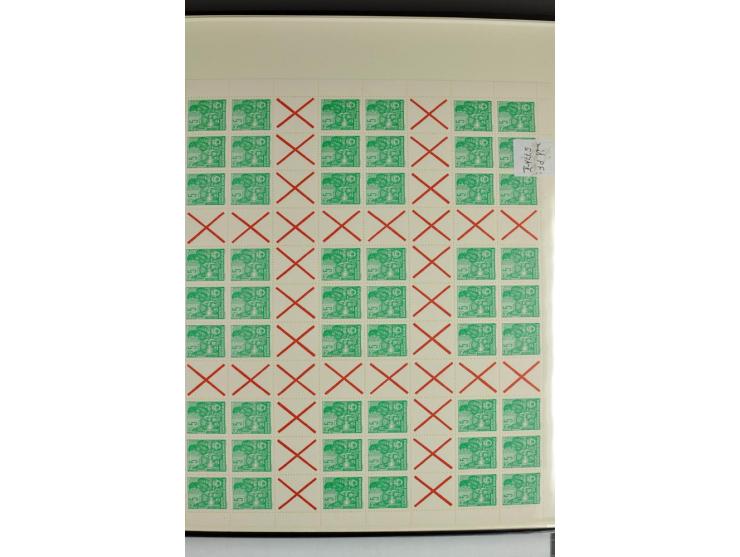 1955/90, postfrische Sammlung der Markenheftchenbogen 1-21 mit verschiedenen Zähnungs-Varianten und Plattenfehler, dabei MHB 
