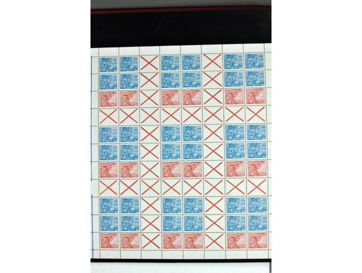 1955/90, postfrische Sammlung der Markenheftchenbogen 1-21 mit verschiedenen Zähnungs-Varianten und Plattenfehler, dabei MHB 