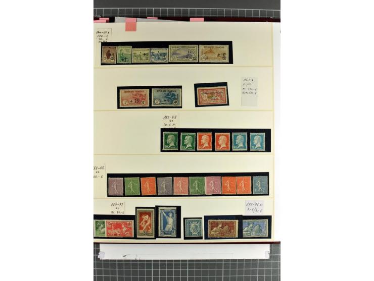1849/1937, bis auf  1 Fr. vermilion und Ile de France in den Hauptnummern augenscheinlich überkpl. Sammlung mit einigen Brief
