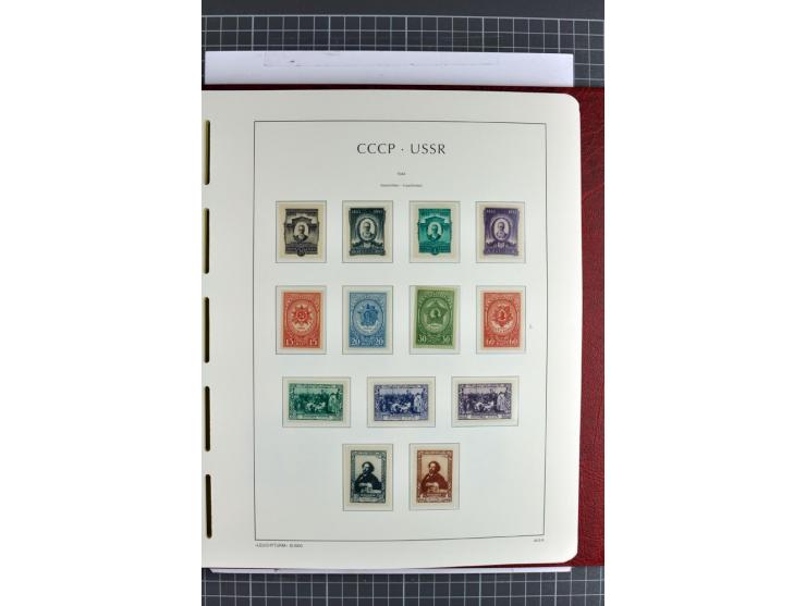 1866/2012, postfrische Sammlung mit einigen wenigen ungebrauchten, in den Hauptnummern in weiten Teilen kpl. mit u.a. Mi.-Nr.