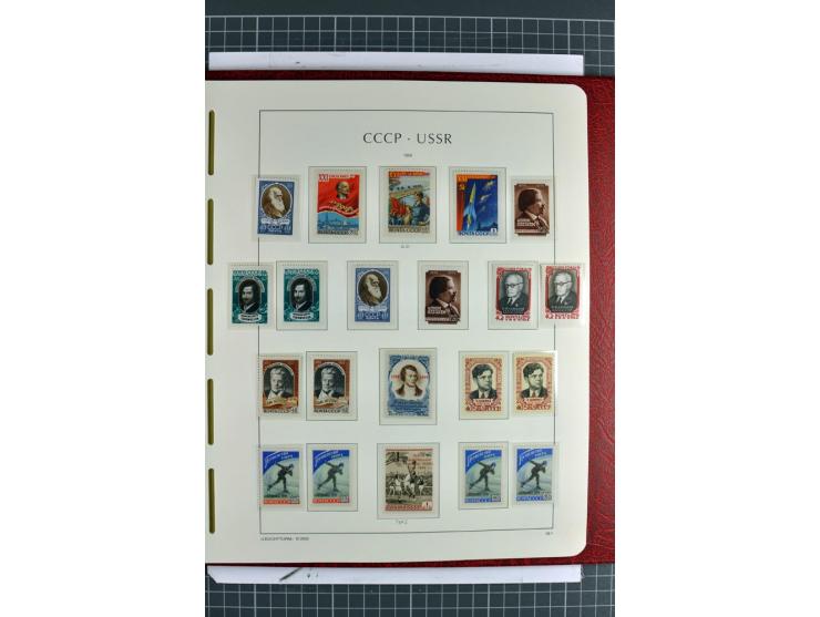 1866/2012, postfrische Sammlung mit einigen wenigen ungebrauchten, in den Hauptnummern in weiten Teilen kpl. mit u.a. Mi.-Nr.