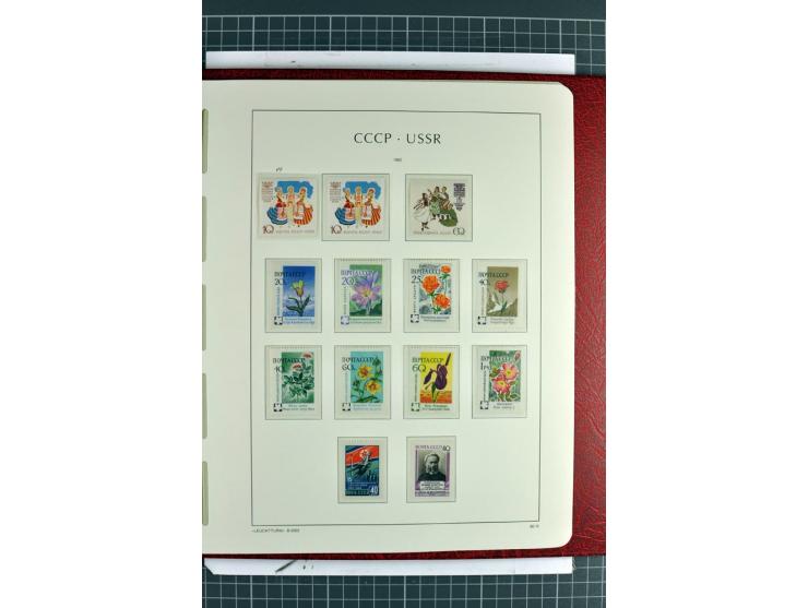 1866/2012, postfrische Sammlung mit einigen wenigen ungebrauchten, in den Hauptnummern in weiten Teilen kpl. mit u.a. Mi.-Nr.
