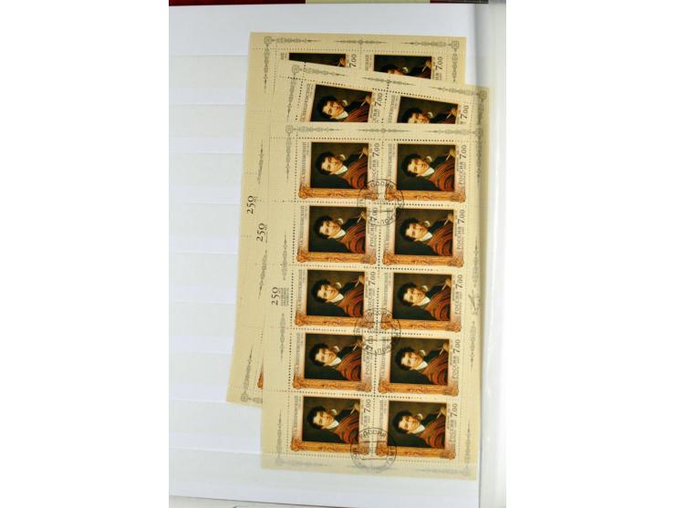 1866/2012, postfrische Sammlung mit einigen wenigen ungebrauchten, in den Hauptnummern in weiten Teilen kpl. mit u.a. Mi.-Nr.