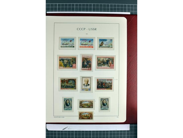 1866/2012, postfrische Sammlung mit einigen wenigen ungebrauchten, in den Hauptnummern in weiten Teilen kpl. mit u.a. Mi.-Nr.