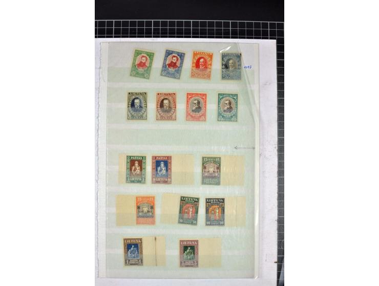 1863/1923, umfangreiche ungebrauchte/postfrische und gestempelte Sammlung mit einigen Briefen, dabei Gebührenmarken, Wenden, 