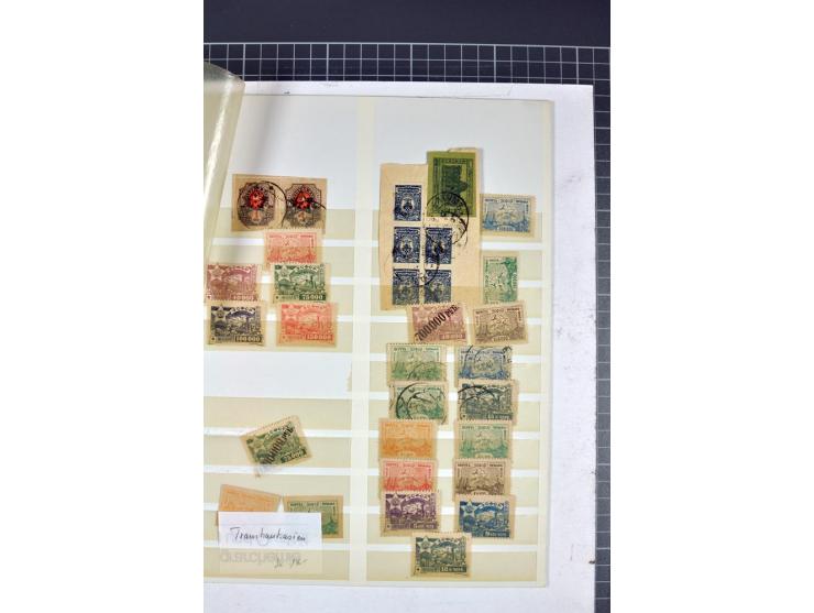 1863/1923, umfangreiche ungebrauchte/postfrische und gestempelte Sammlung mit einigen Briefen, dabei Gebührenmarken, Wenden, 