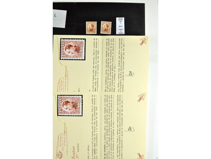 1930/89 (ca.), postfrische Partie von etwa 640 Abarten, dabei ungezähnte Marken, Farbfehldrucke, fehlende Farben, etc.; viele