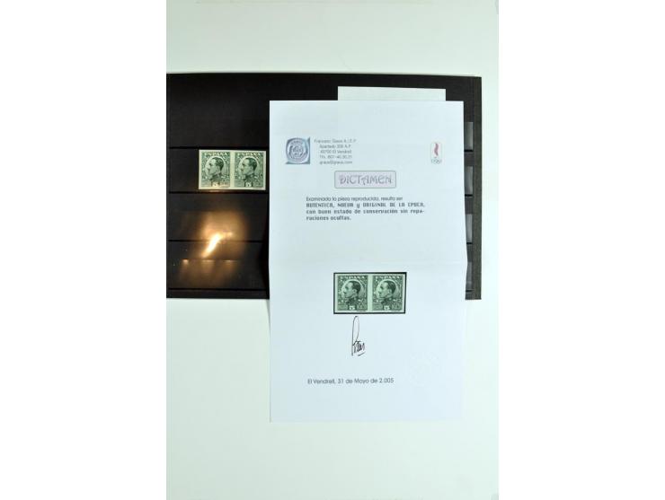 1930/89 (ca.), postfrische Partie von etwa 640 Abarten, dabei ungezähnte Marken, Farbfehldrucke, fehlende Farben, etc.; viele