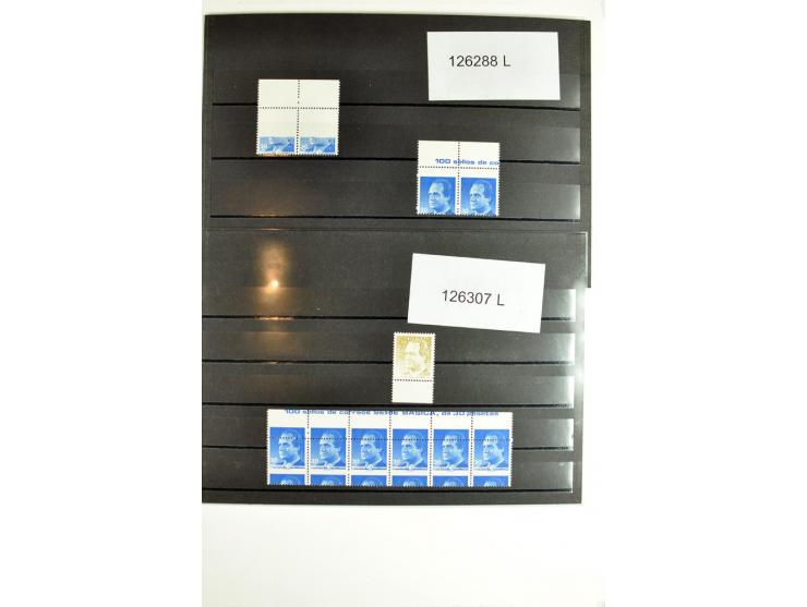 1930/89 (ca.), postfrische Partie von etwa 640 Abarten, dabei ungezähnte Marken, Farbfehldrucke, fehlende Farben, etc.; viele