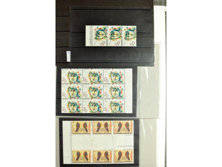 1987/89, postfrische Partie von fast 1700 Abarten, oft in Einheiten