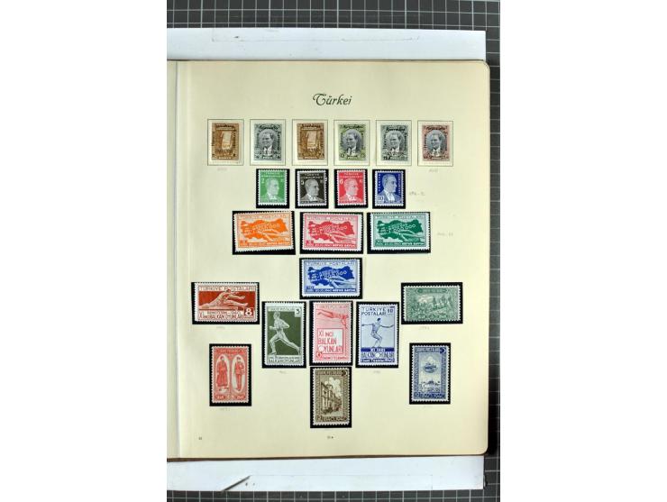 1863/1969, postfrische, ungebrauchte und etwas gestempelte Sammlung mit einer Vielzahl guter Werte und Sätze, Käferaufdrucke 